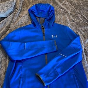 Boys Under Armour youth xl zip up cold gear jacket